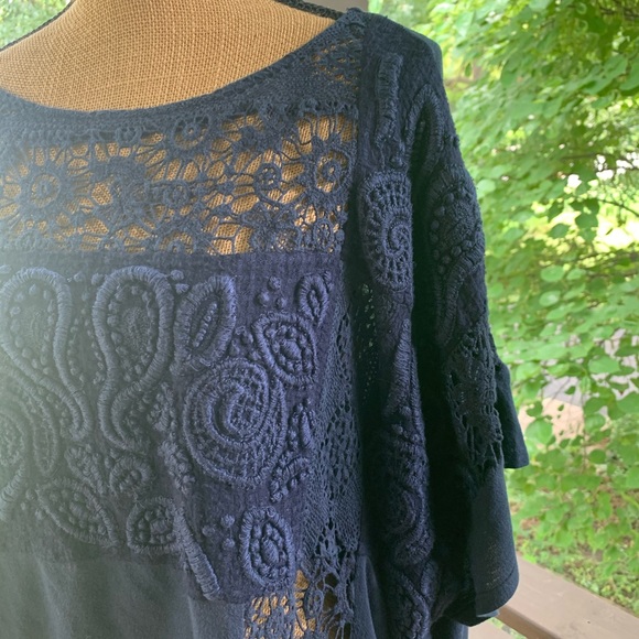 Gorgeous Navy Blue Top With Crochet Detailing - Picture 3 of 8